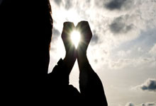 亿万28:欧联杯狂欢夜:8强对阵出炉 曼联5-2+热刺3-2晋级 罗马3-4被翻盘.