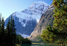 曼城准备1亿欧报价佩德里?马卡:巴萨不会出售佩德里.